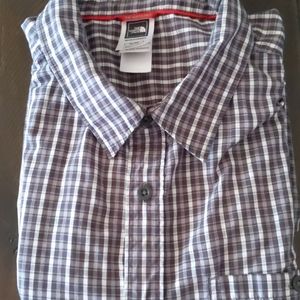 🌞 The North Face Short Sleeve